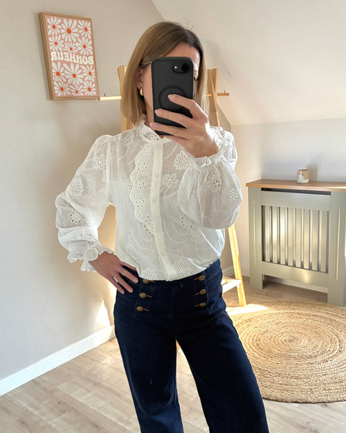 Blouse-brodée-Blanche