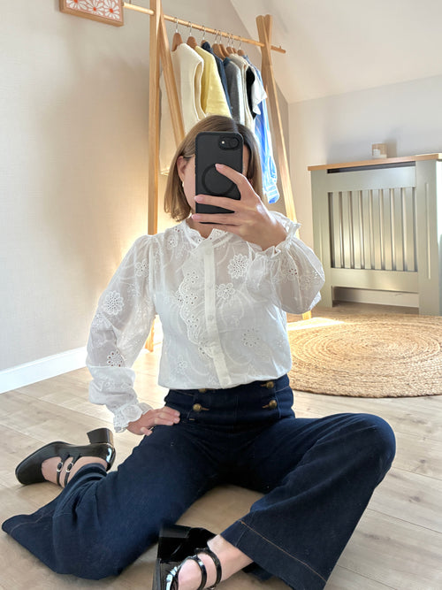 Blouse-brodée-Blanche