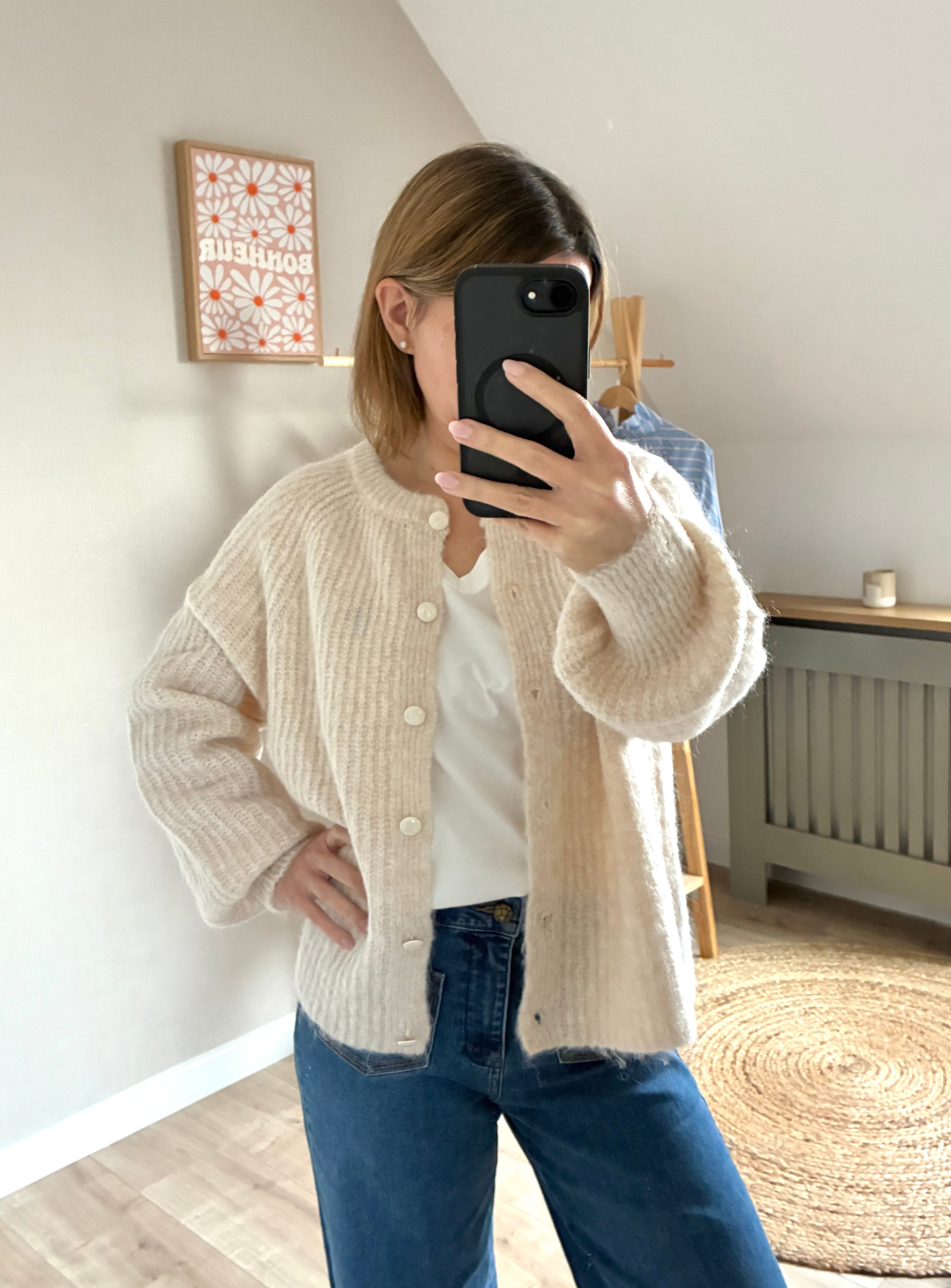 Gilet-beige-doux