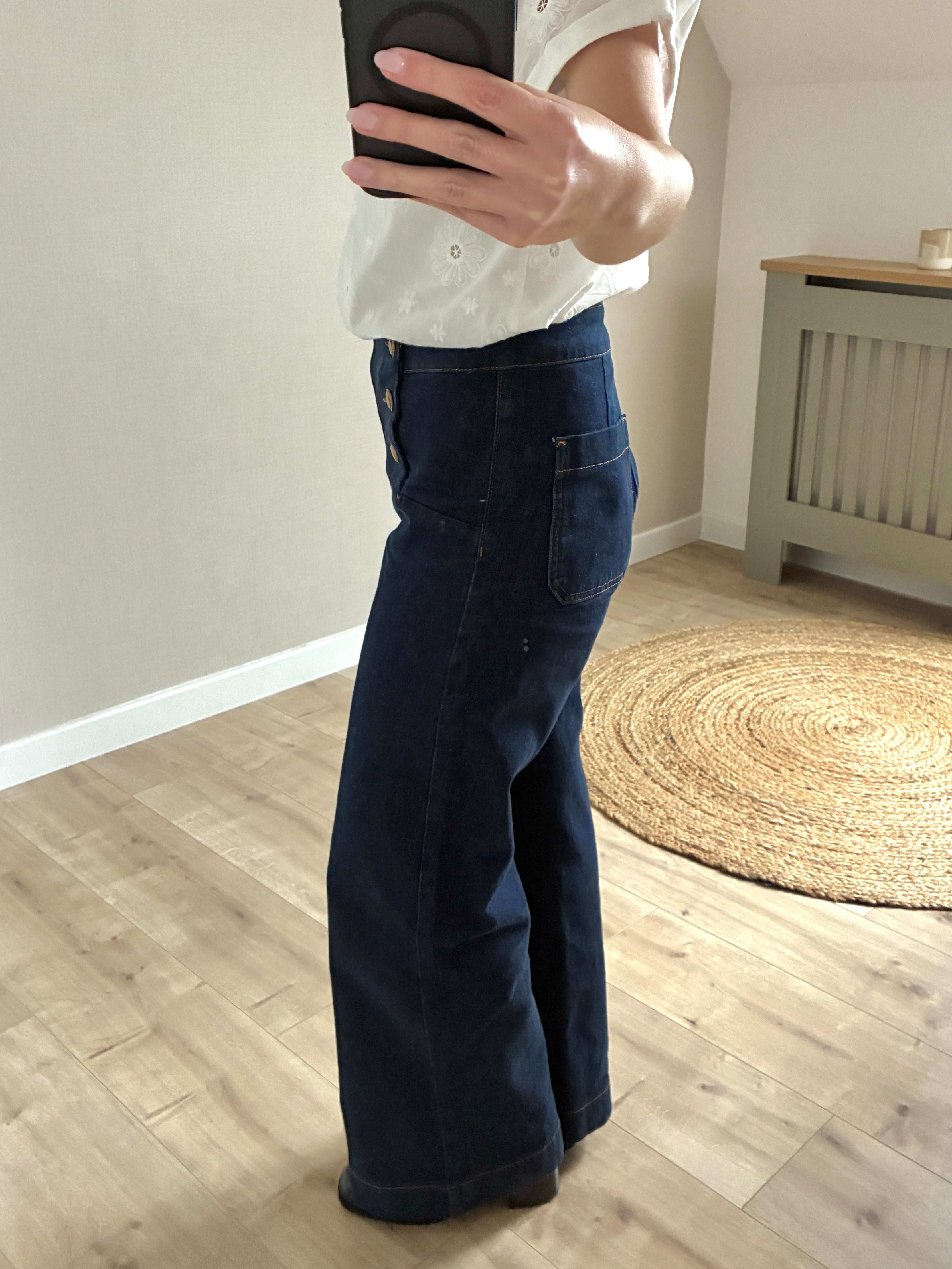 Jean-brute-taille-haute-coupe-large