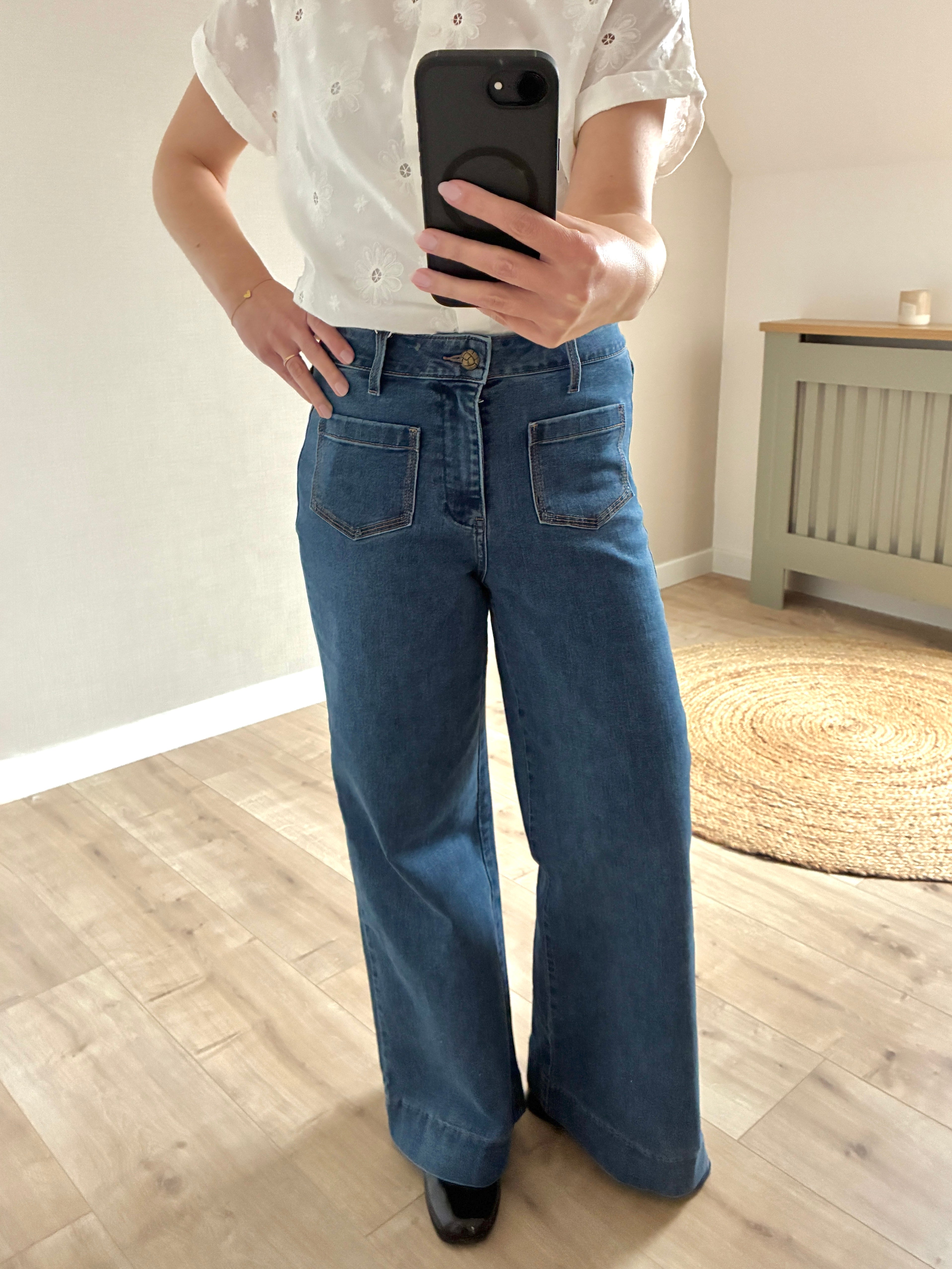 Jean-taille-haute-coupe-large