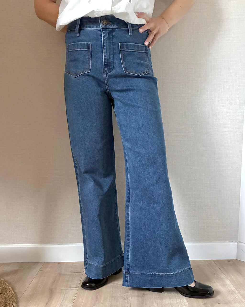 Jean-taille-haute-coupe-large