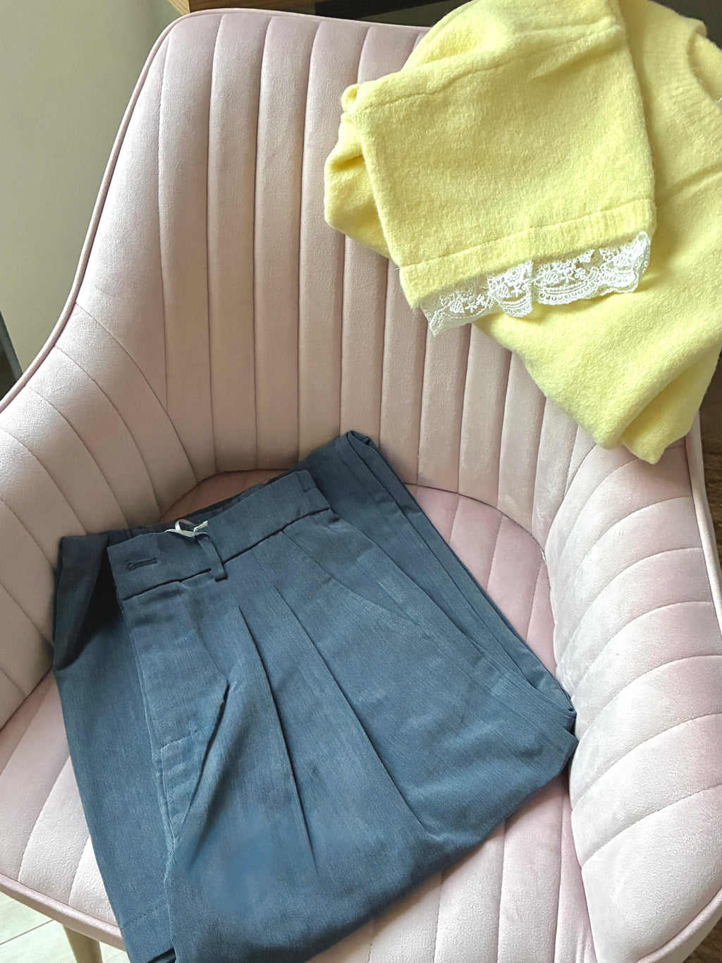 Pantalon-large-gris