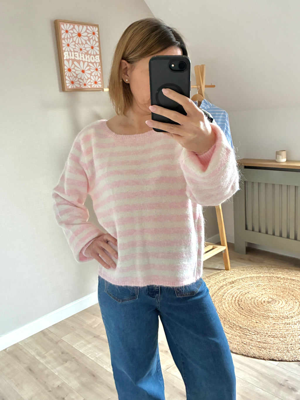 Pull-rose-blanc-dentelle-dos